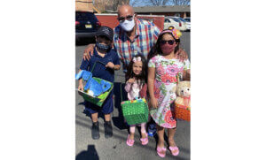Read more about the article New Community Families Celebrate Easter